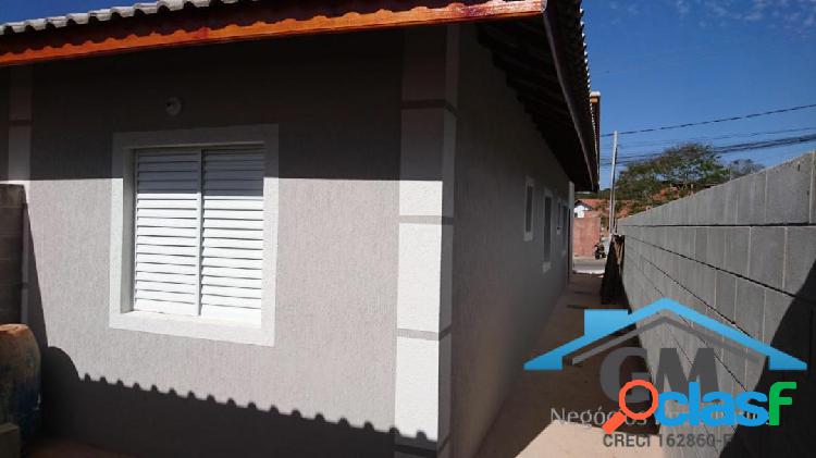 Casa térrea nova 2 dormitórios(1 suíte) quintal c