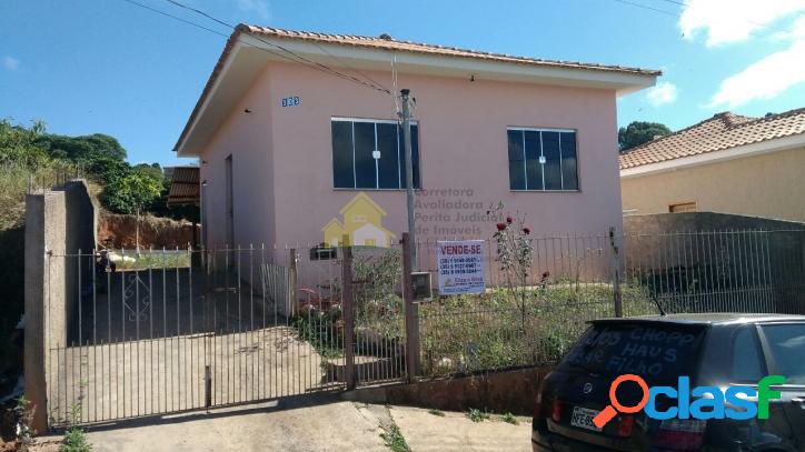 Vende-se Casa em Nova Resende- Centro