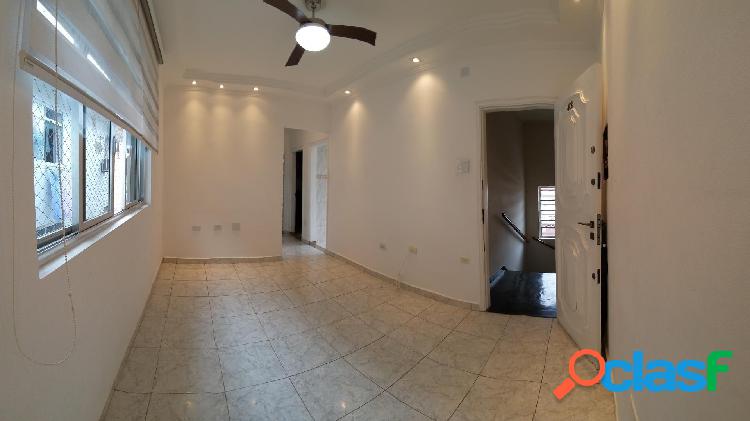 Apartamento de 2 dormitórios em Santos no campo grande.