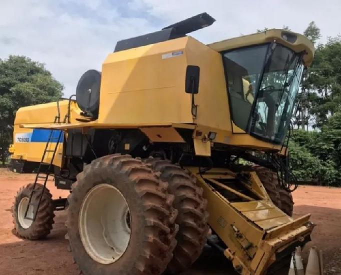 Colhedeira New Holland Tc 5090