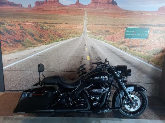 Harley-Davidson - Road Glide Special