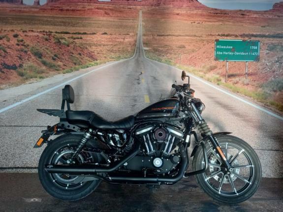 Harley-Davidson - Sportster XL 1200 Iron