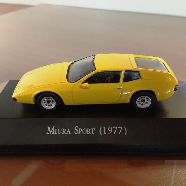 Miniatura Miura Sport (1977).