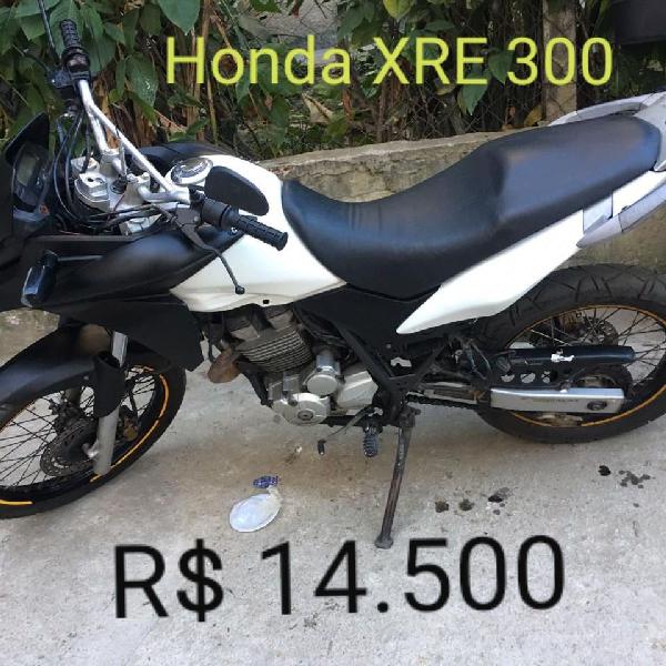 Moto Honda XRE 300 2015
