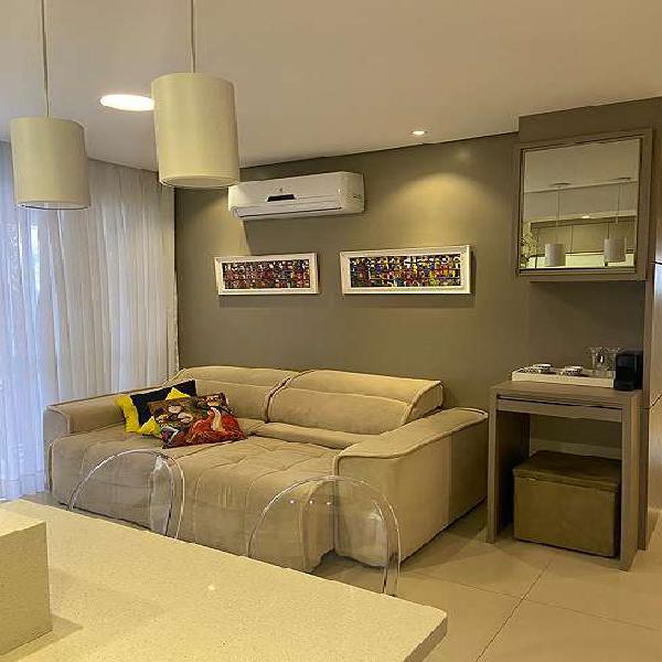 Oferta ! Apartamento com 3 quartos em Barreiros - São José