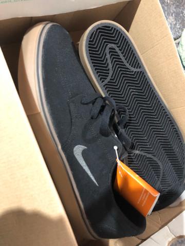 Tênis Nike original.