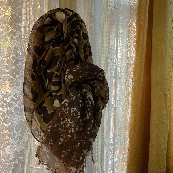 cachecol animal print oncinha
