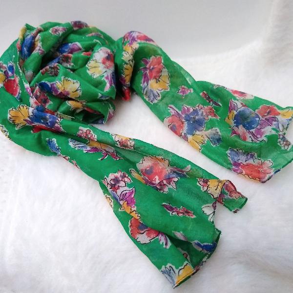 echarpe lenço verde floral