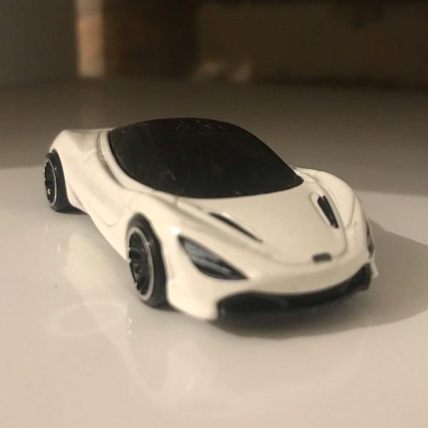 mclaren miniatura