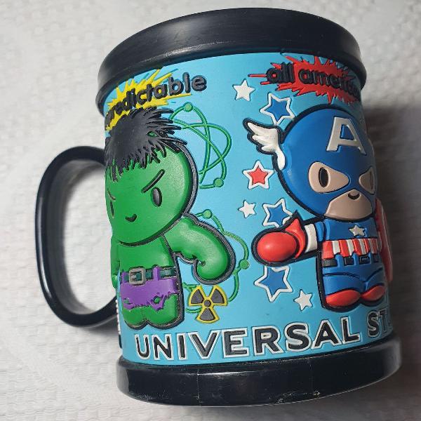 Caneca Emborrachada Vingadores