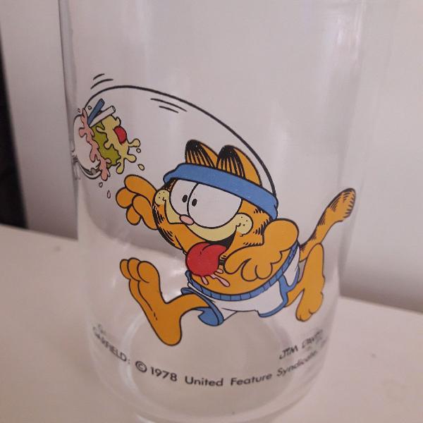 Kit copos de vidro com imagem do Garfield