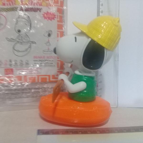 Snoopy - em uma canoa - mc donalds Japão