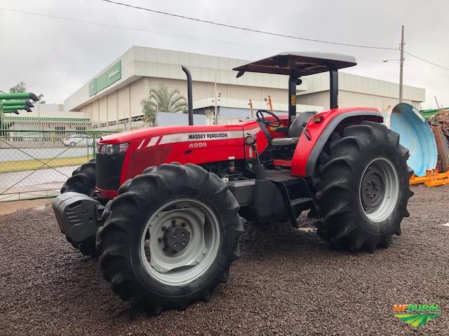 Trator Massey Ferguson 4299 4x4 ano 17