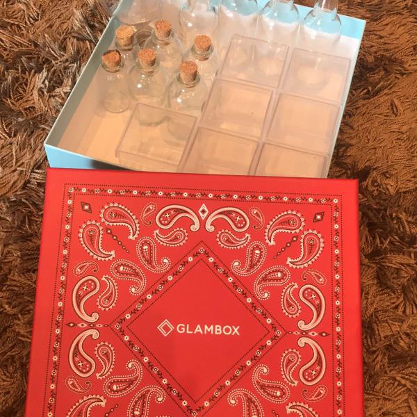 caixa glambox para coisas de casa ou festa