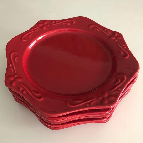 conjunto de 6 pratos de cerâmica com esmalte vermelho
