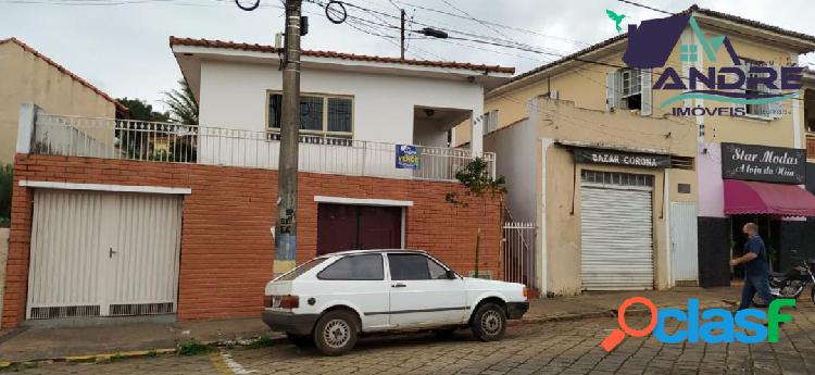 Casa, 222,20 m², 3 dormitórios, com imóvel comercial,