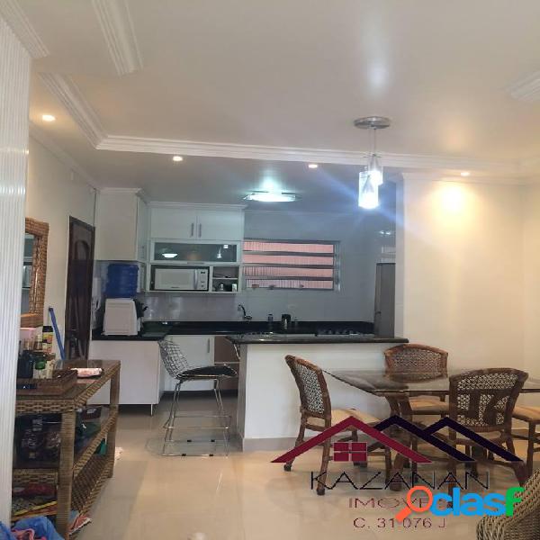 Apartamento 1 dormitório - sacada - pé na areia - Santos