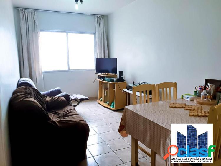 Apartamento de 1 dormitório, 1 vaga por R$ 200.000,00