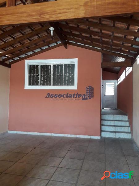 Casa com 3 quartos na Chácara Visconde