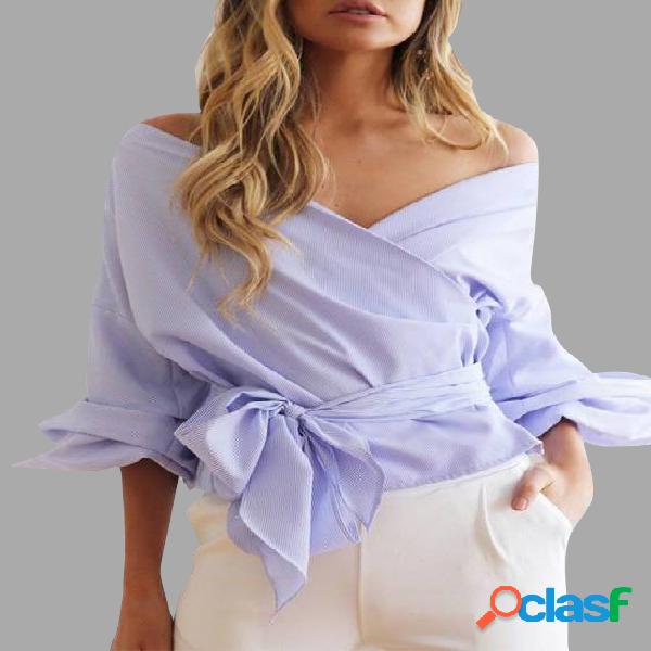 Blusa Azul com Costura Cruzada