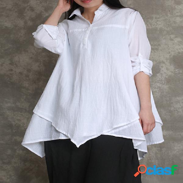 Blusa de algodão cor sólida com decote em V com bainha
