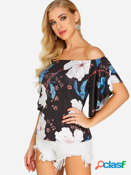 Blusa preta com estampa floral aleatória fora do ombro