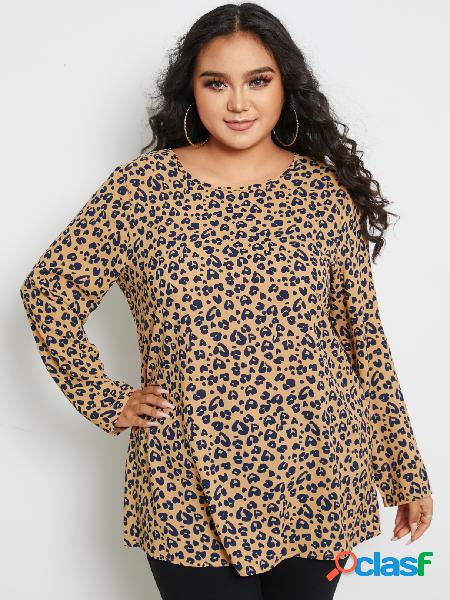 Blusa tamanho plus de mangas compridas com decote em V