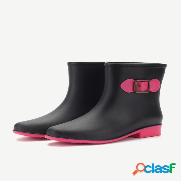 Botas impermeáveis de combinação de cores para chuva no