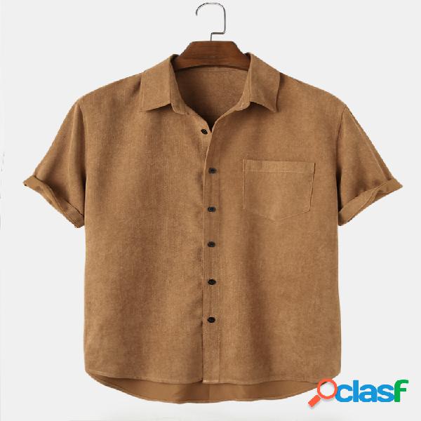 Camisas masculinas básicas de veludo cotelê com bolso de
