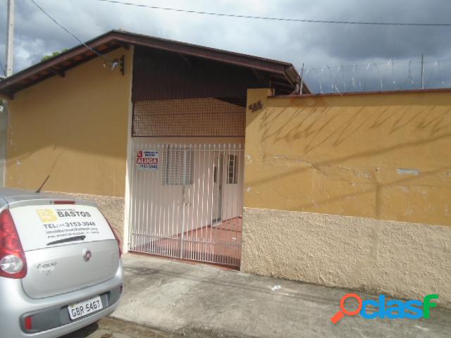 Casa - Aluguel - Lorena - SP - Vila Hepacare)