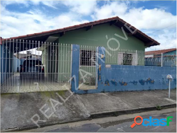 Casa com 2 dorms em Poços de Caldas - Jardim Kennedy por