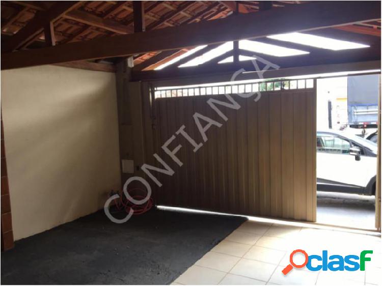 Casa com 2 dorms em São Carlos - Jardim São João Batista