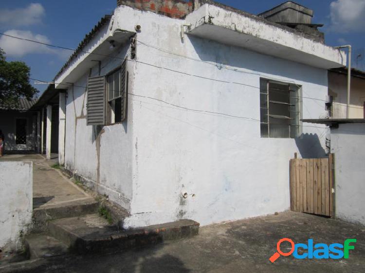 Casa com 2 dorms em Taboão da Serra - Jardim Irapua por 350