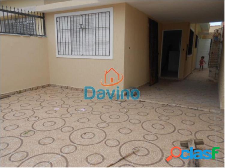 Casa com 3 dorms em Praia Grande - Solemar por 240 mil à