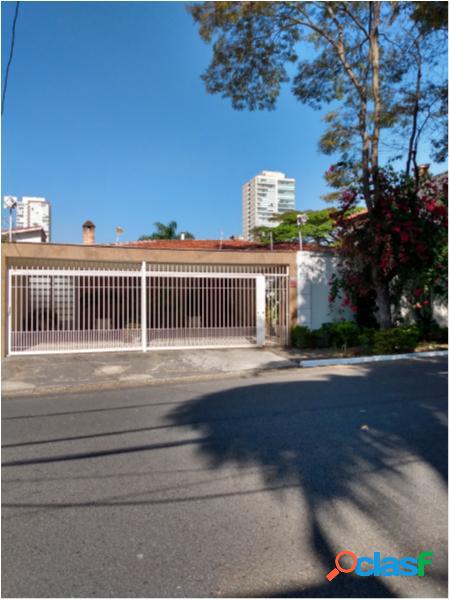 Casa com 3 dorms em São Paulo - Brooklin Paulista por 2.2