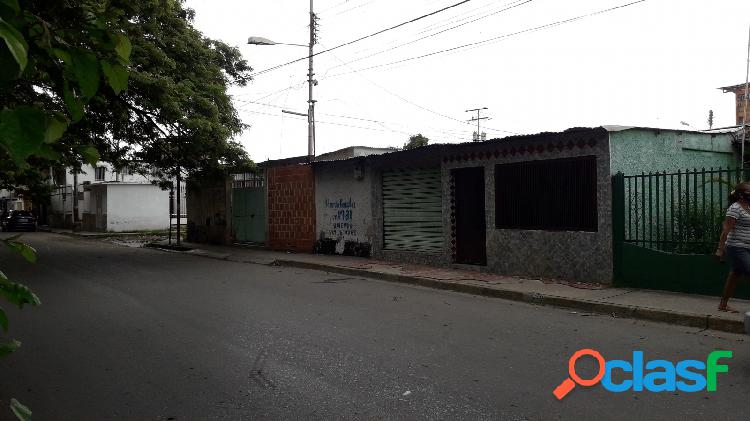 Casa ideal para uso comercial o residencial