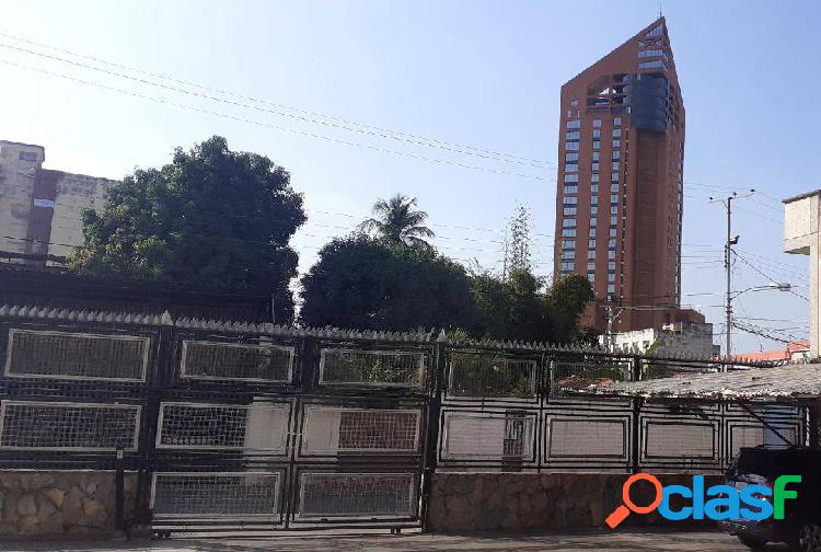 Hermoso Apartamento en Venta Av. San Agustín. Maracay.