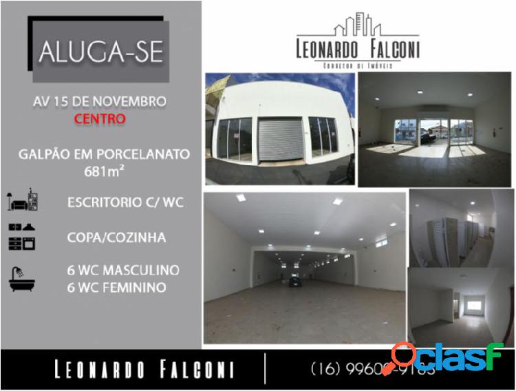 Salão Comercial com 653 m2 em Matão - Centro por 7.500,00