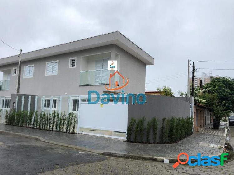 Sobrado com 3 dorms em Praia Grande - Guilhermina por 530