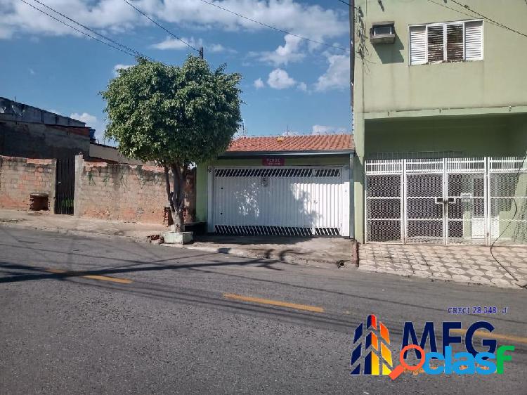 Vendo Bela Casa no Jardim Nilton Torres