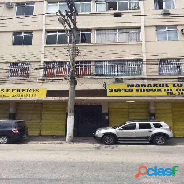 Apartamento com 2 Quartos e 2 banheiros à Venda, 60 m² por