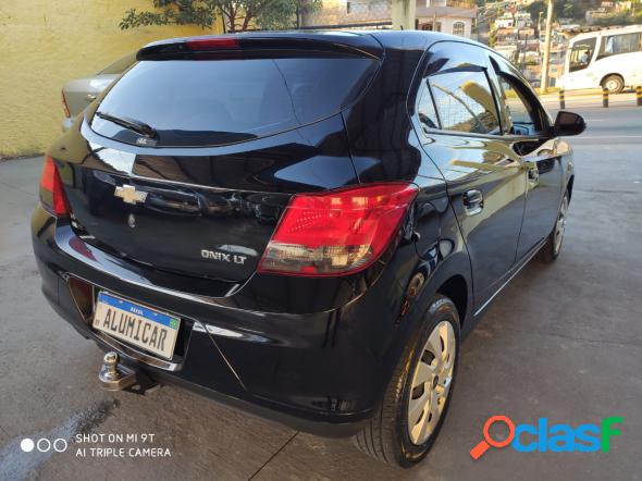 CHEVROLET ONIX HATCH LT 1.4 8V FLEXPOWER 5P MEC. PRETO 2014