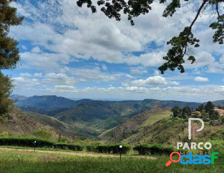 Lote a venda no condomínio Retiro das Pedras