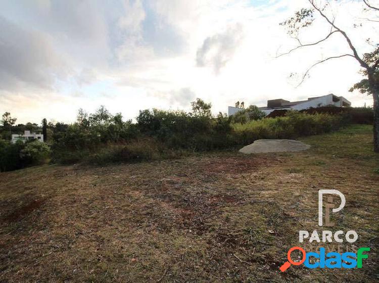 Lote a venda no condomínio Serra dos Manacás