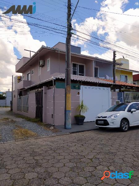 Sobrado Geminado, 2 Quartos no Centro, Navegantes