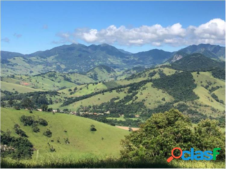 Terreno com 20000 m2 em Gonçalves - Rural por 300 mil à