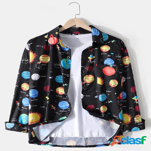 Masculino Planet Letter Print com botão casual camisas de