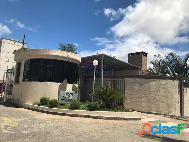 Vende-se Apartamento. Condomínio Stª Mônica