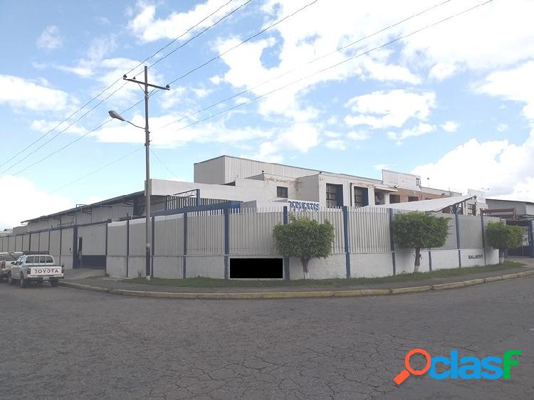 2000 M2. Venta Galpón para cualquier actividad; comercial,