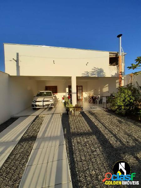 Casa 2 dormitórios no Alto Perequê - Porto Belo